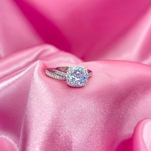 Scarlet Stackable Ring Set